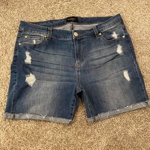 Stretch denim shorts